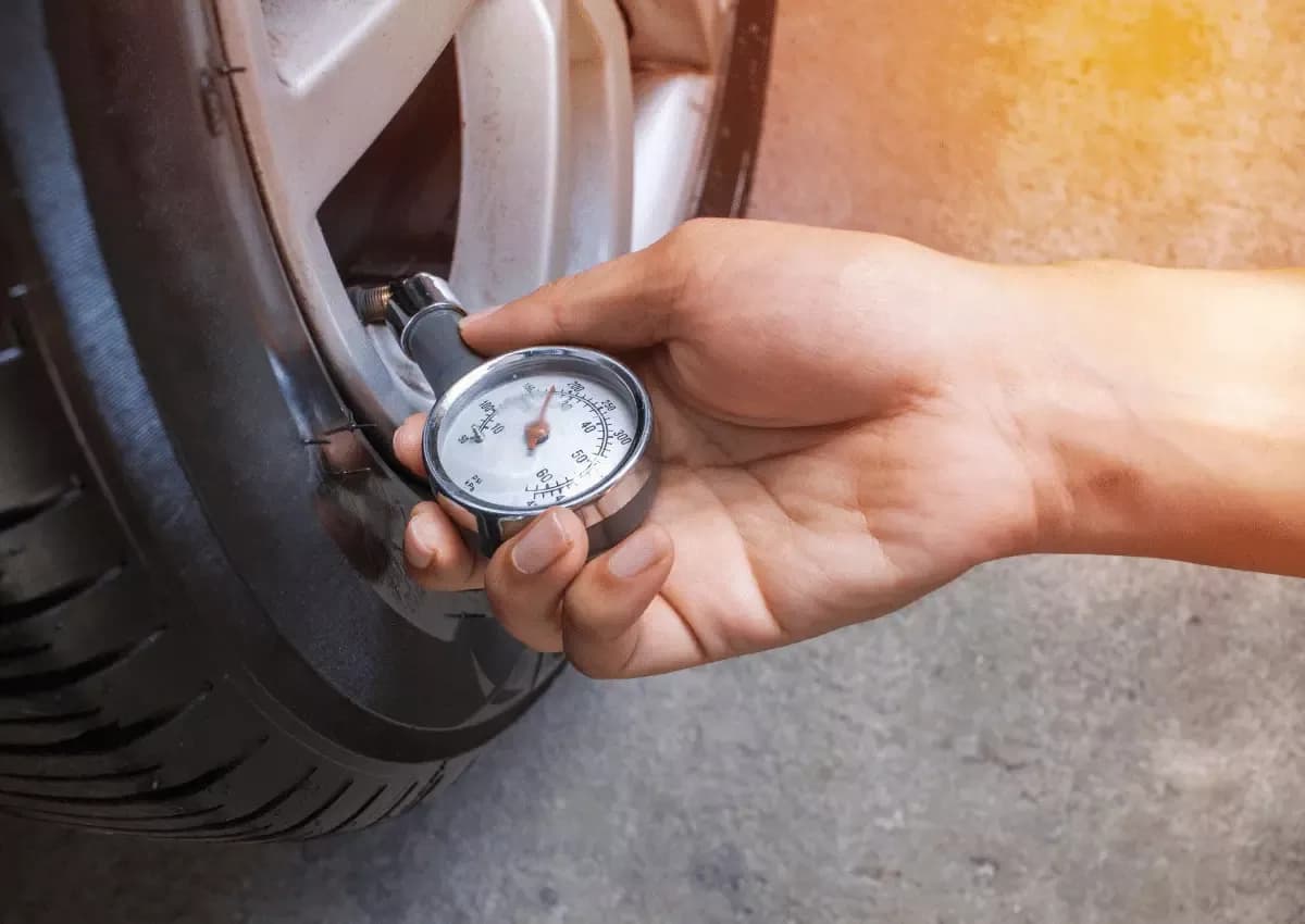 Ile powietrza w oponach 225/45 r17? Sprawdź, aby uniknąć problemów