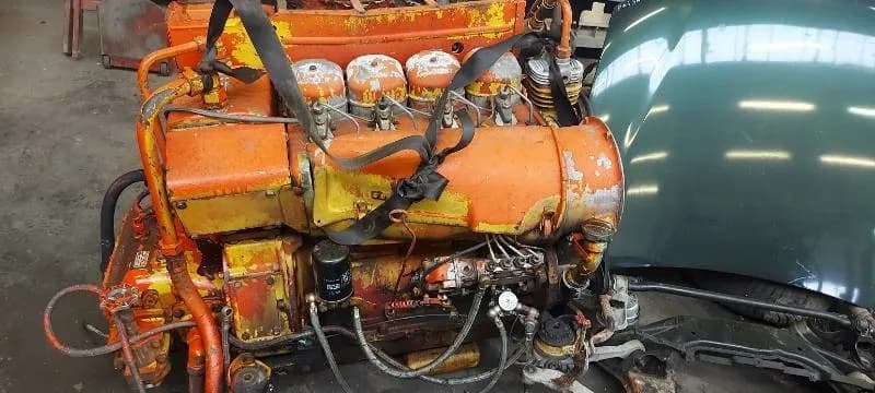 Ile oleju potrzebuje silnik Deutz 4 cylindrowy? Sprawdź teraz!